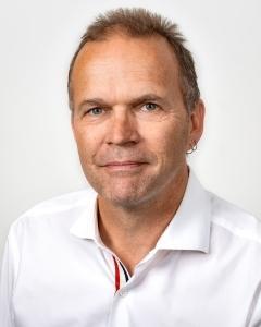 Dr Adam Masters